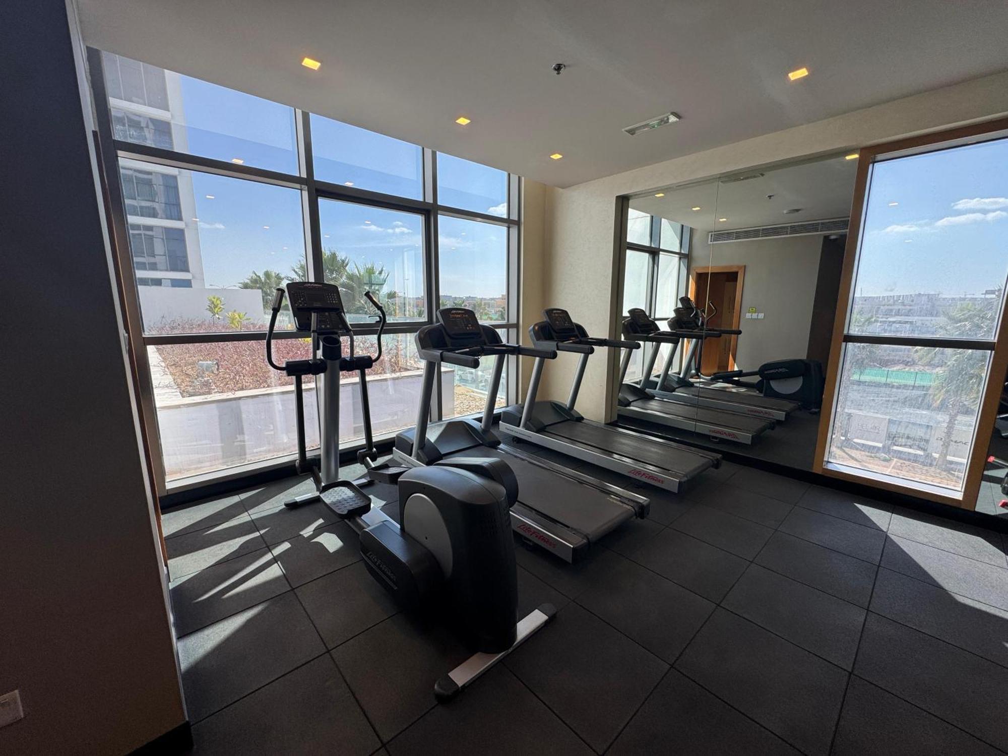 Apartment Damac Hills Luxurious Dubai