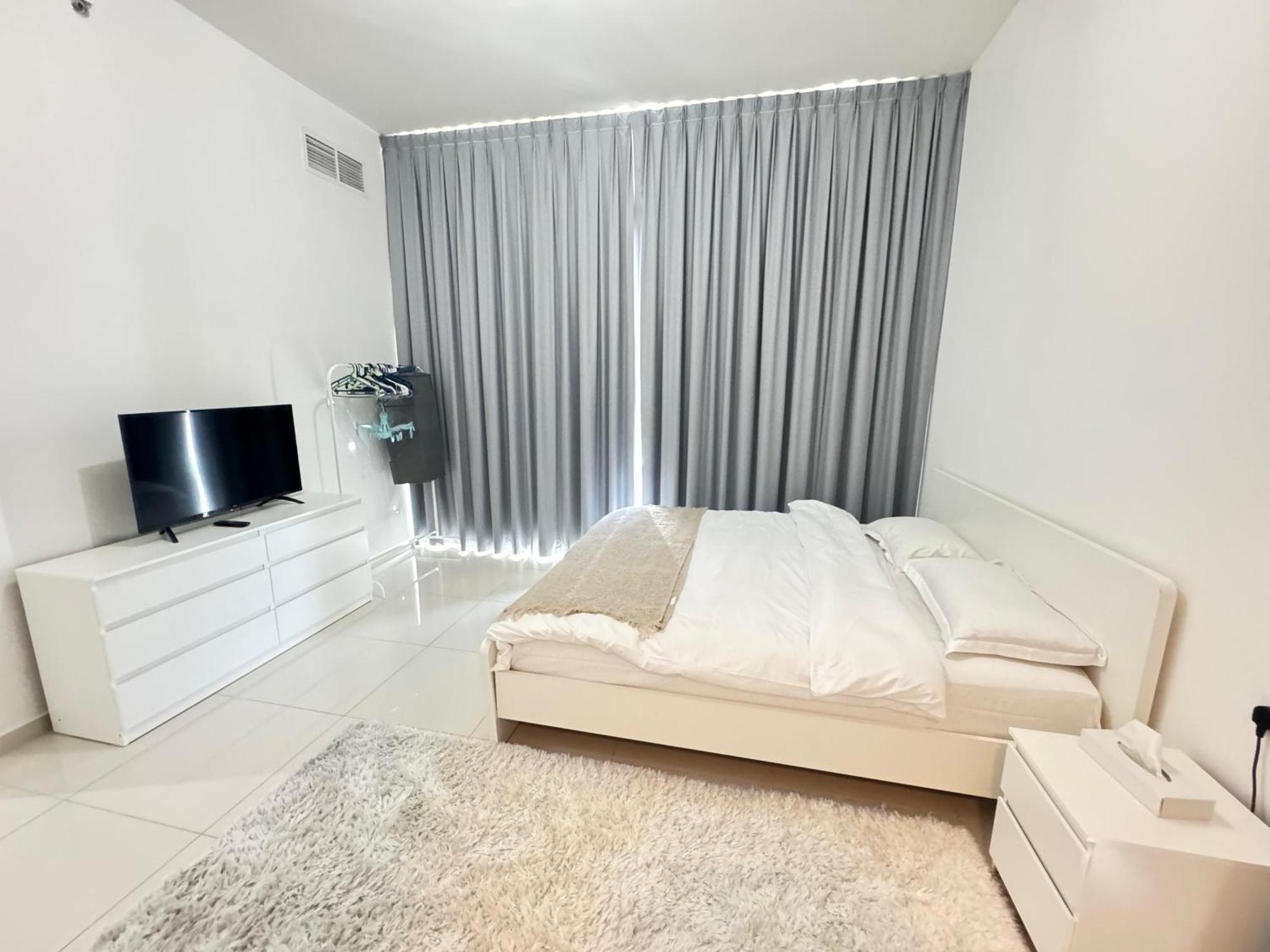Apartment Damac Hills Luxurious *